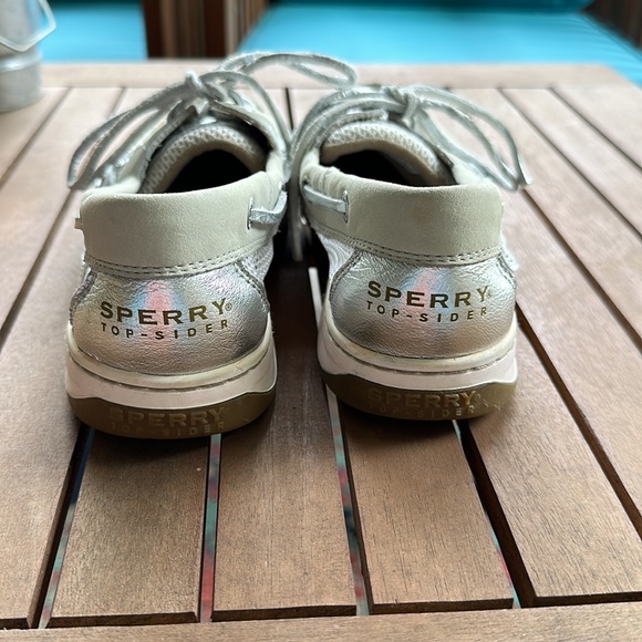 Pale blue/green Sperry topsiders in excellent condition! Size 8! - Picture 2 of 6